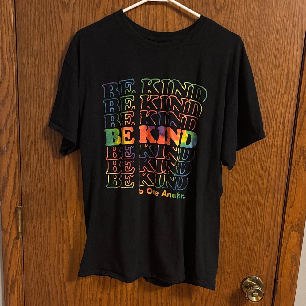 rainbow “Be Kind to one another” black T-Shirt